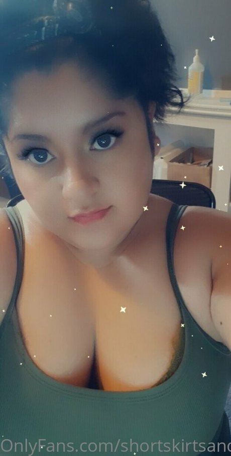 shortskirtsandflirts porn model gallery