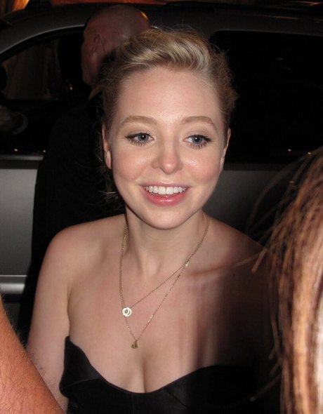 Portia Doubleday sex star gallery