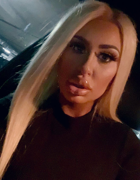 mssnewbooty exclusive pornstar image