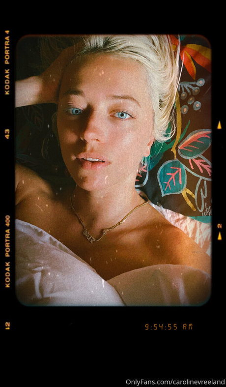 carolinevreeland star pretty photos