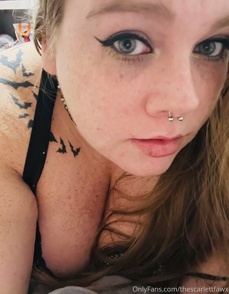 thescarlettfawx star erotic picture
