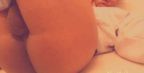 Cloudy Vi naked star images