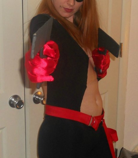 Natural Red xxx model galleries