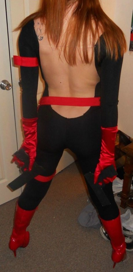 Natural Red model beautiful pic