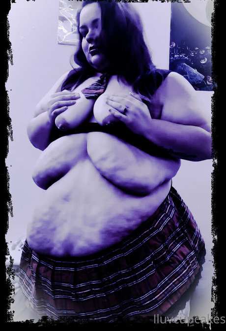 iluvcupcakes star nudes archive