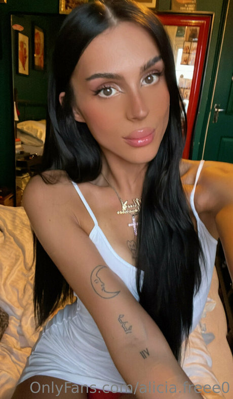 alicia freee0 star hd photos