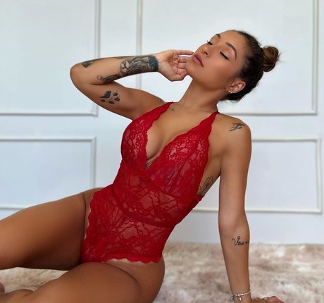 Fiama Amorim star erotic photo