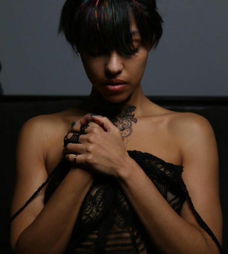 Julya Antoinette free pornstar pic