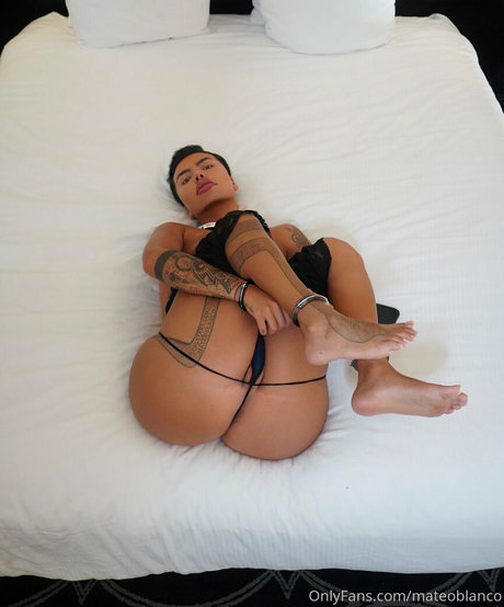 mateoblanco art model images