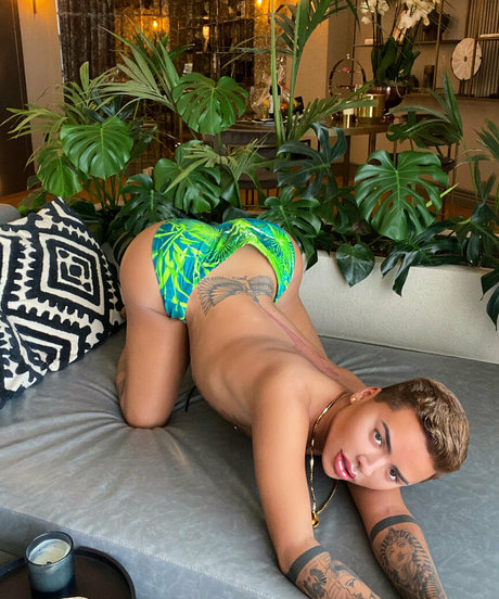 mateoblanco best model photos