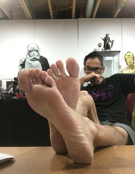 barefeeticus actress archive