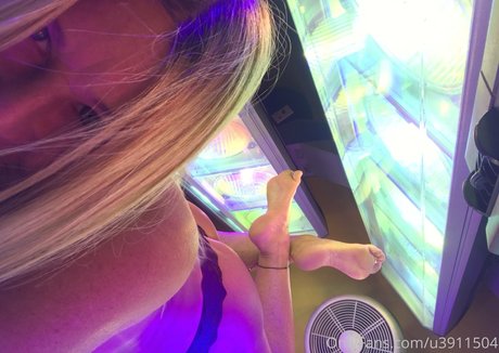 wonderfeetwoman porn model archive