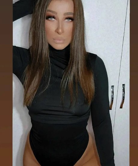 roxanasilvanasandu nude pornstar image