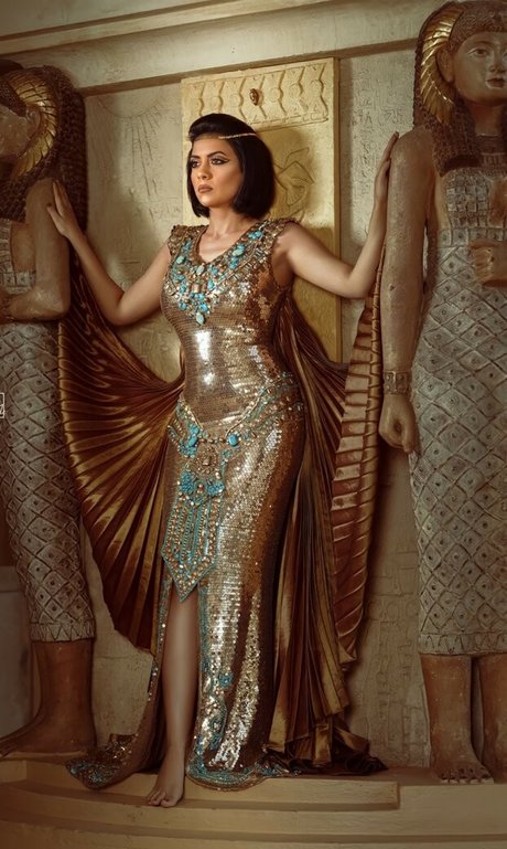 Sahar El Sayegh star sex pics