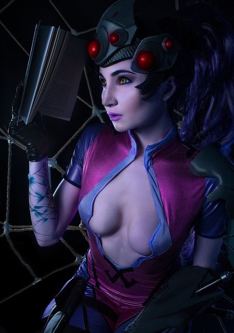 Speedy Cosplay erotic actress pictures