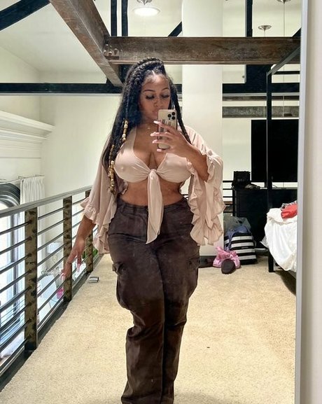 Lexxiibaebie hd pornstar picture