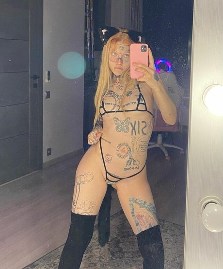 dtlowtcktpiilwh star porn galleries