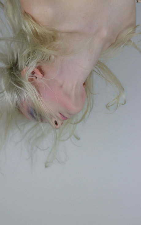 renbunni erotic model img