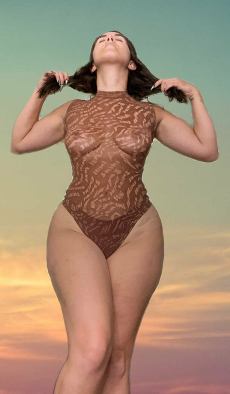 this cake hot star photo