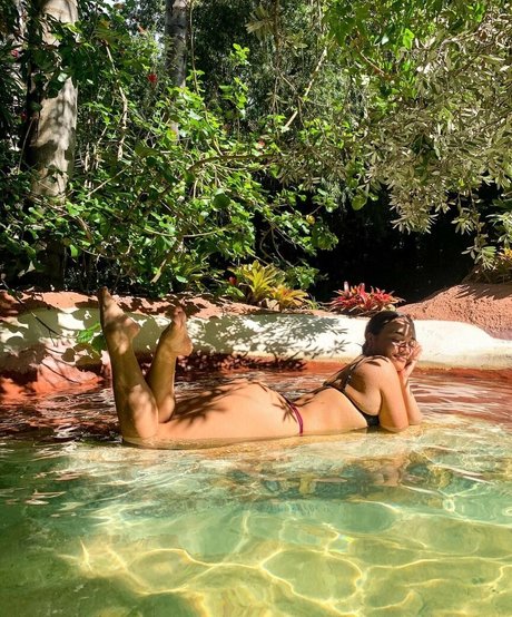 LouiseWhyyte sexy actress picture