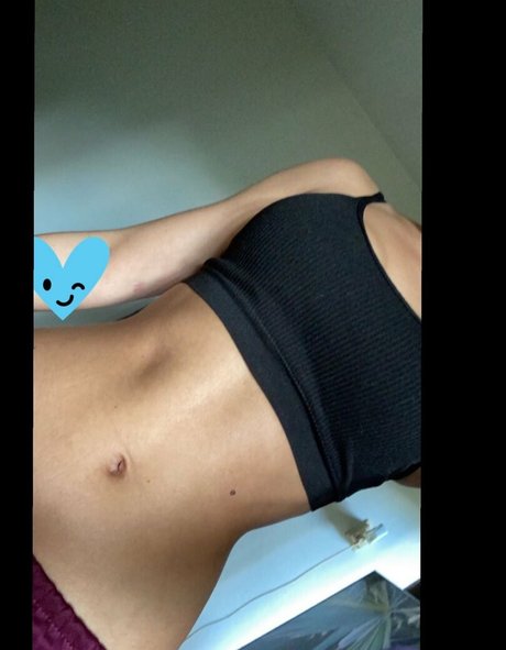 misssq naked model picture