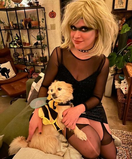 Allie Goertz star images