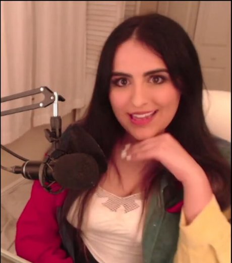 Alliebeemac best pornstar photo