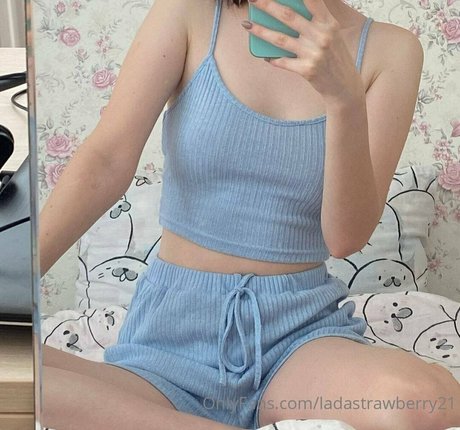 ladastrawberry21 exclusive model galleries
