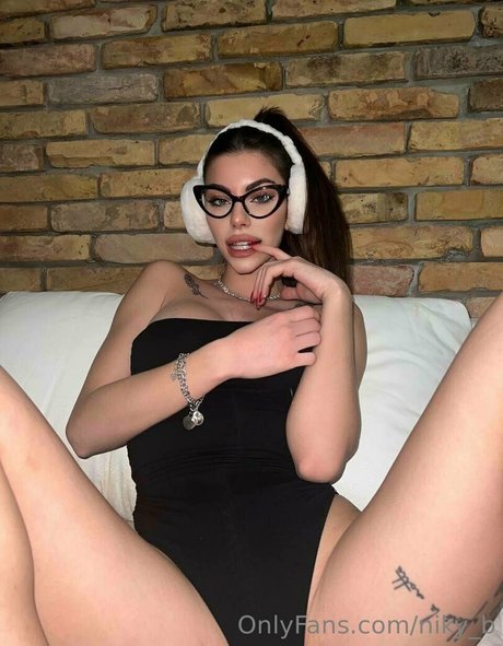 niky b high quality pornstar archive