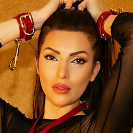 Alysa Nylon nude model img