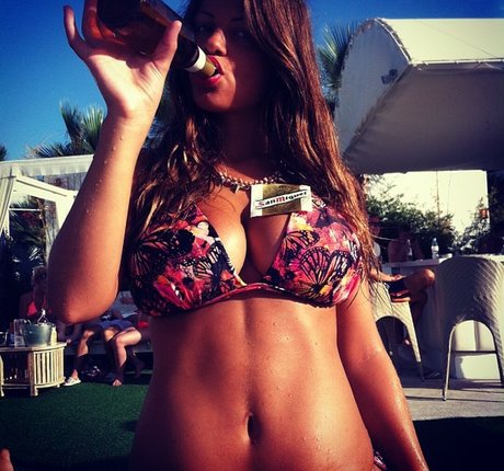 Lauren Fardon star pretty pictures