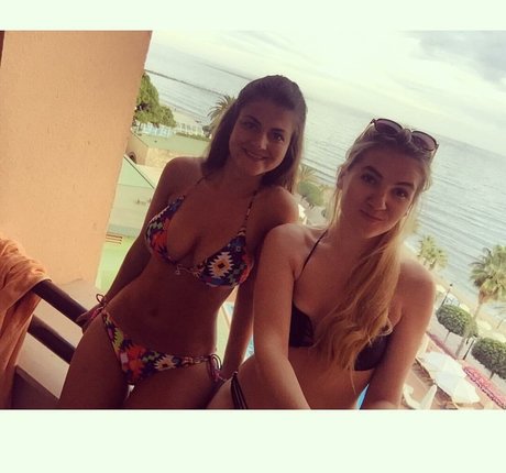 Lauren Fardon high quality actress img