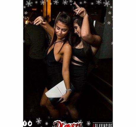 Lauren Fardon pornstar pretty pics