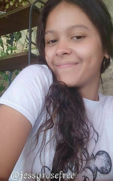 jeniferfreee hd model pictures