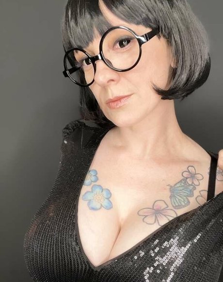 Onlygettingbrighter perfect actress gallery