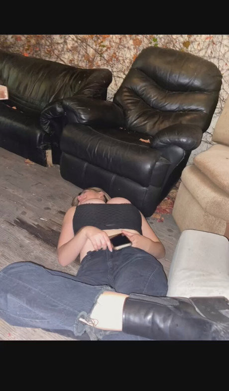 Emma R B nude model image