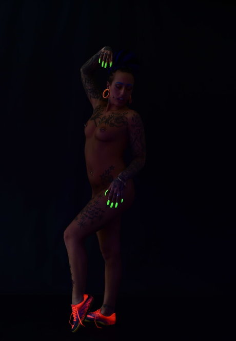 angelvicious exclusive actress photos