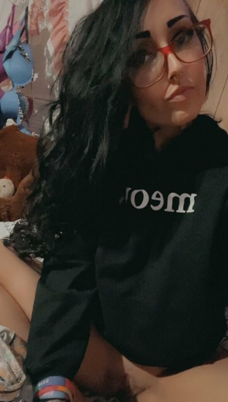 angelvicious adult model img