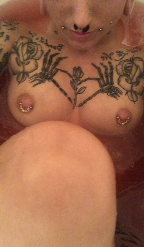 angelvicious nudes model pictures