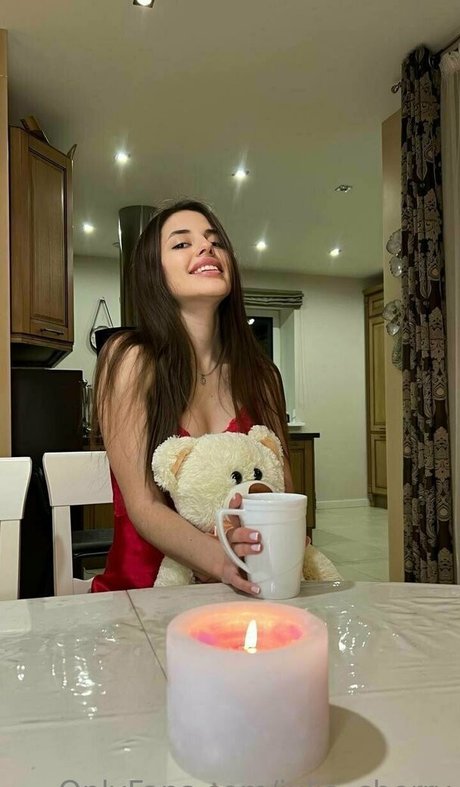 julia cherry hd model img