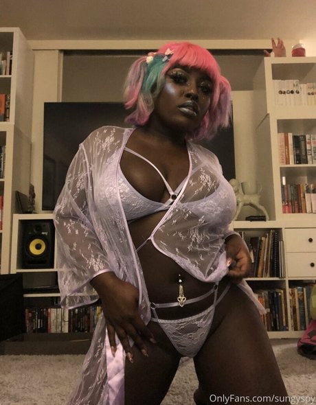 sungypsy model nude image