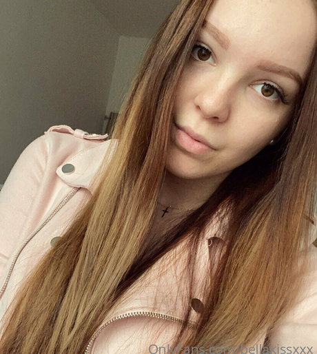 bellakissxxx sexy actress photos