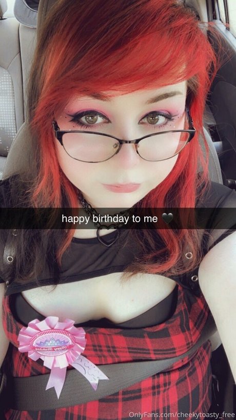 cheekytoasty free erotic actress photo