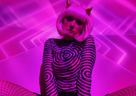 sunkensuccubus sex model images