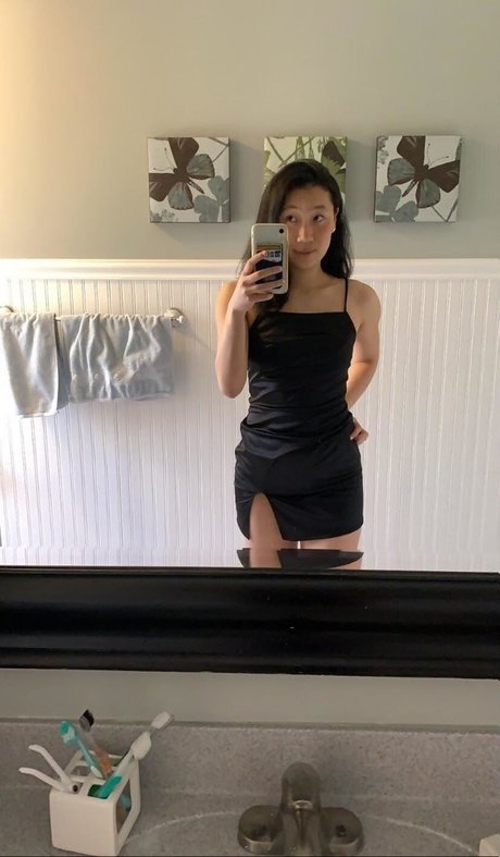 Alison L nude star photo