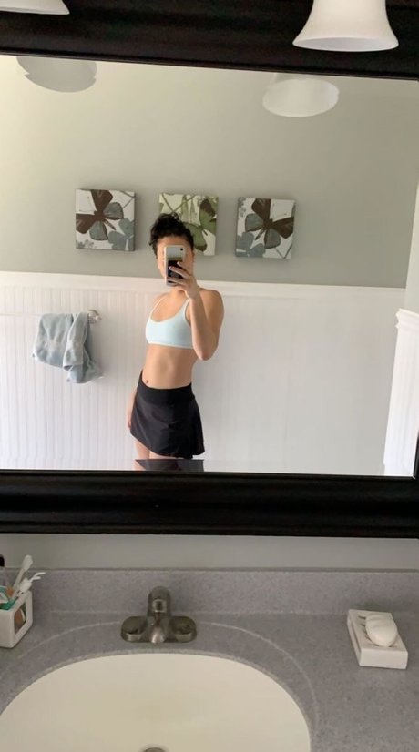 Alison L pornographic actress gallery