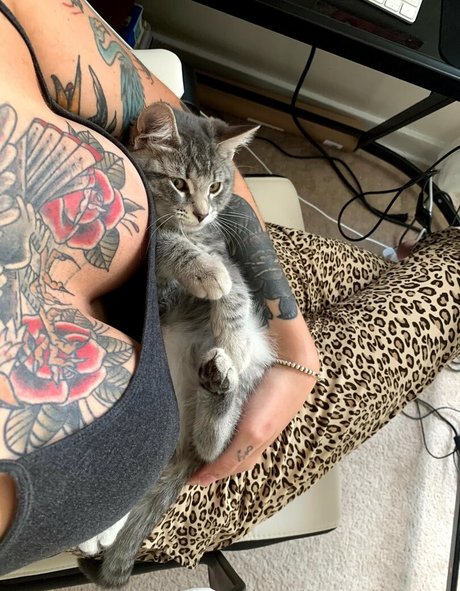 wonderwanny model nude pics