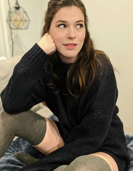 callaq naked pornstar gallery