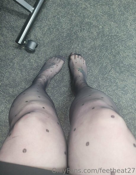 feetheat27 model perfect image