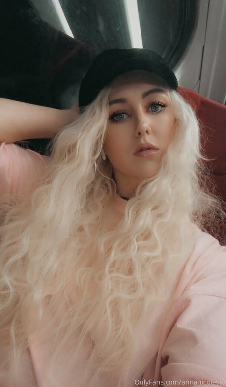 annanicolevip exclusive pornstar image